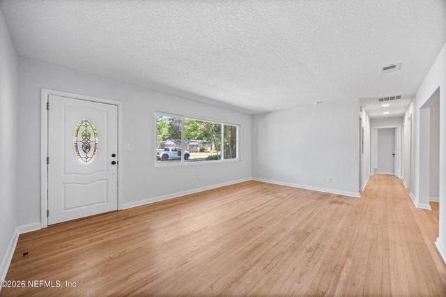 1324 LAMBOLL Avenue, Jacksonville, FL 32205