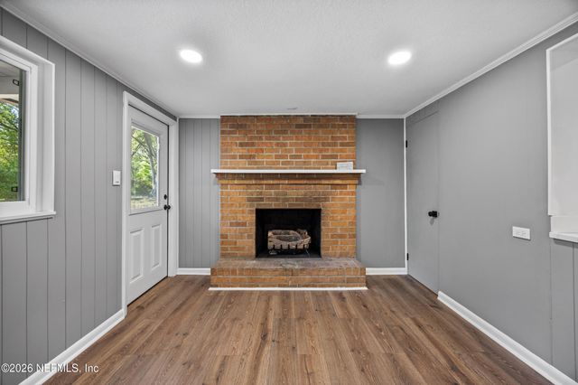 1324 LAMBOLL Avenue, Jacksonville, FL 32205