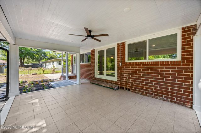 1324 LAMBOLL Avenue, Jacksonville, FL 32205