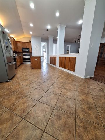 13117 Fencerow Road, Fort Worth, TX 76244