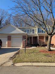 7896 Rivergate Drive 19, Westland, MI 48185