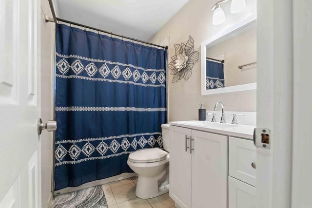 1821 E Lakeview Drive, Benton, AR 72015