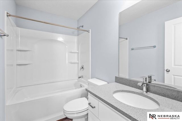 1423 Poulson Drive, Blair, NE 68008