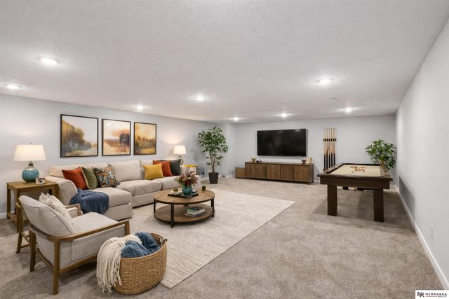 1423 Poulson Drive, Blair, NE 68008