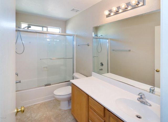 17756 W CALAVAR Road, Surprise, AZ 85388