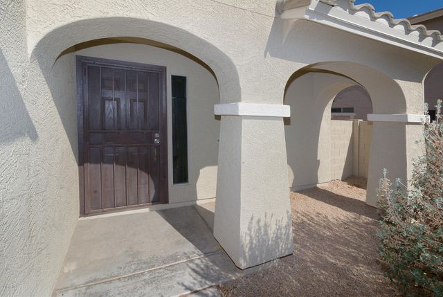 17756 W CALAVAR Road, Surprise, AZ 85388