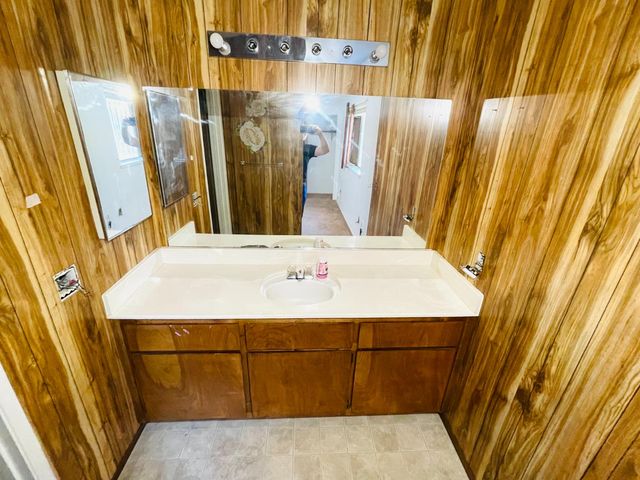 201 Graves Ave, Sacramento, CA 95838