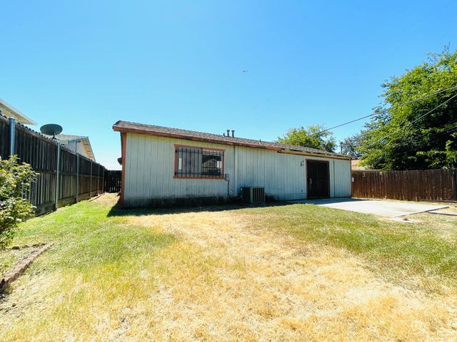 201 Graves Ave, Sacramento, CA 95838