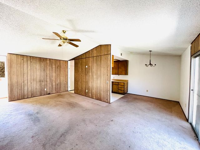 201 Graves Ave, Sacramento, CA 95838
