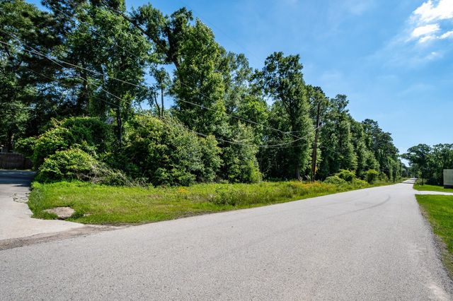 24943 Fm 2090 Road, Splendora, TX 77372