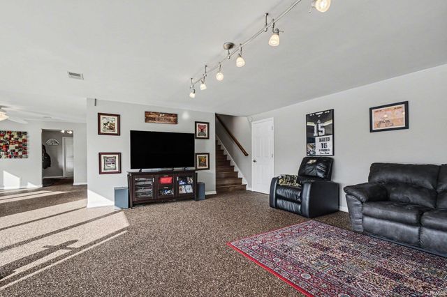 20578 Hynes Drive, South Bend, IN 46614