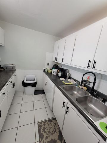 1850 N Congress Avenue 201, West Palm Beach, FL 33401