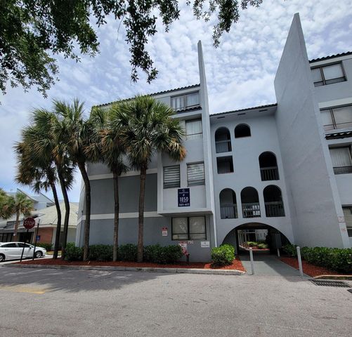 1850 N Congress Avenue 201, West Palm Beach, FL 33401