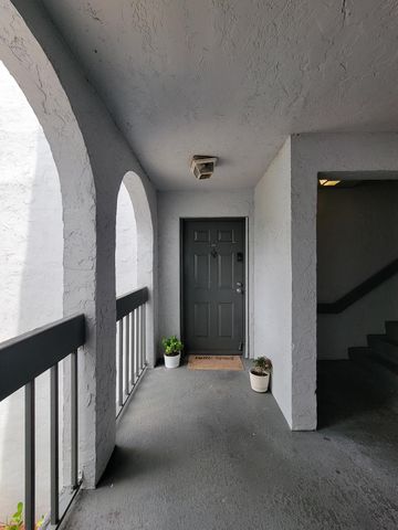 1850 N Congress Avenue 201, West Palm Beach, FL 33401