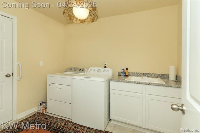 1398 Mallard Drive, Burton, MI 48509
