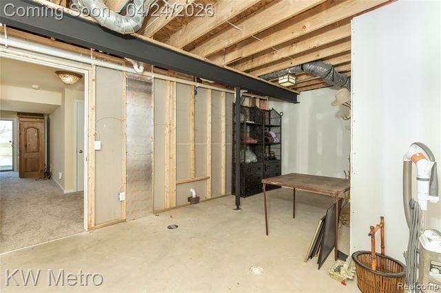 1398 Mallard Drive, Burton, MI 48509