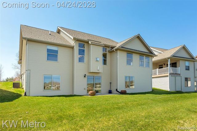 1398 Mallard Drive, Burton, MI 48509