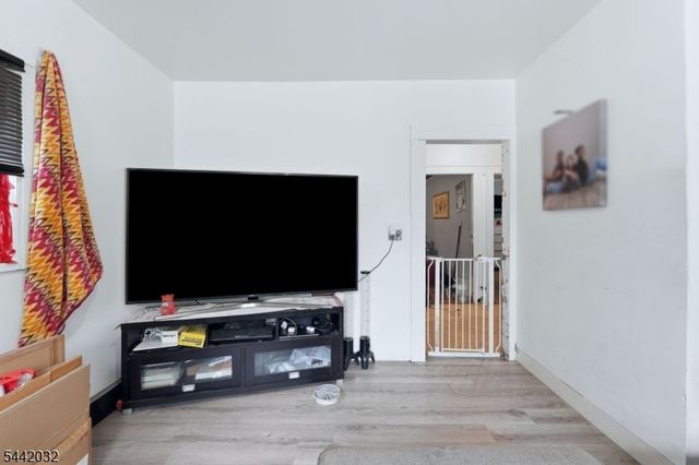 55 Schaefer Rd, Maplewood Twp., NJ 07040