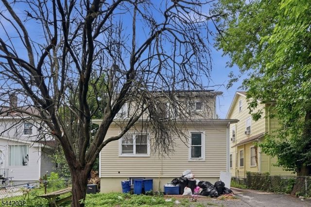 55 Schaefer Rd, Maplewood Twp., NJ 07040