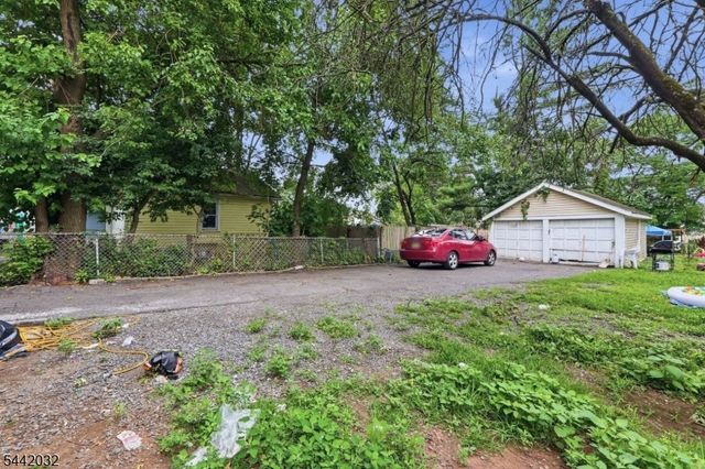 55 Schaefer Rd, Maplewood Twp., NJ 07040