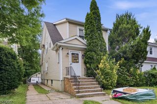 55 Schaefer Rd, Maplewood Twp., NJ 07040