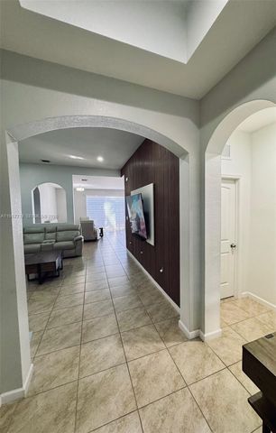 11866 SW 253rd Ter, Homestead, FL 33032