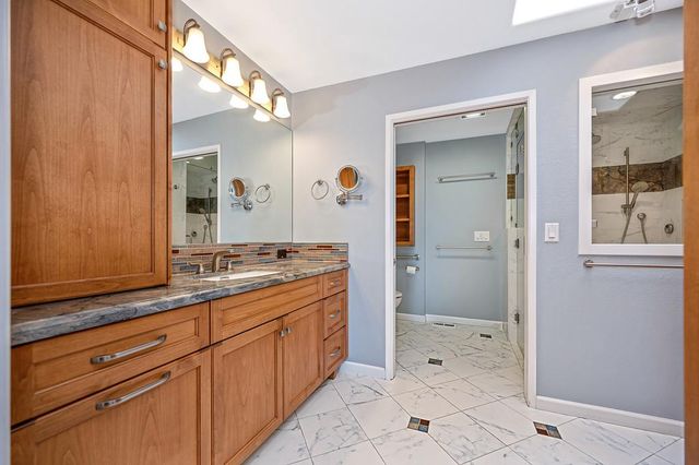 1262 Grizzly Flat Ct, Auburn, CA 95603