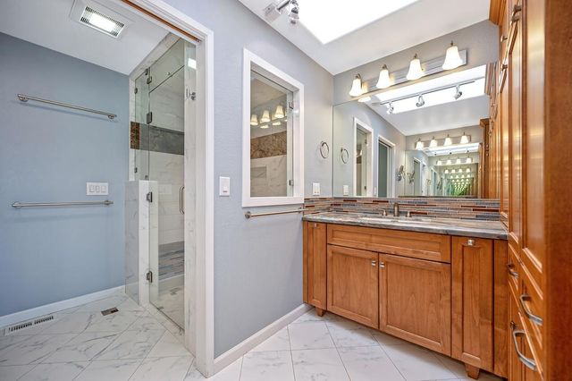 1262 Grizzly Flat Ct, Auburn, CA 95603