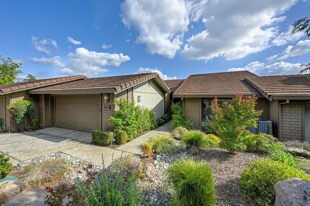 1262 Grizzly Flat Ct, Auburn, CA 95603