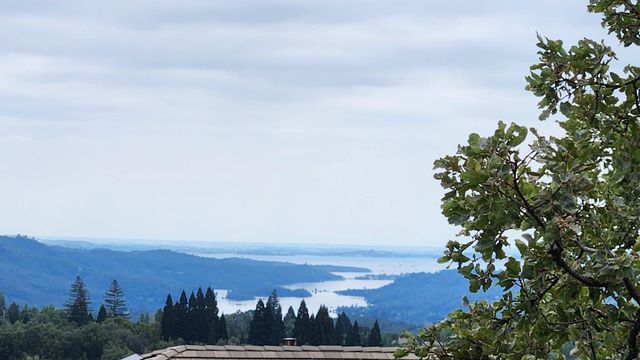 1262 Grizzly Flat Ct, Auburn, CA 95603