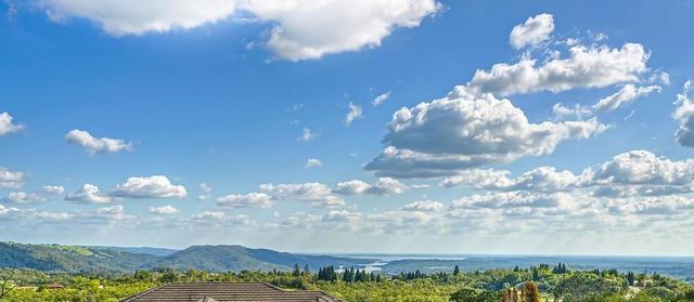 1262 Grizzly Flat Ct, Auburn, CA 95603