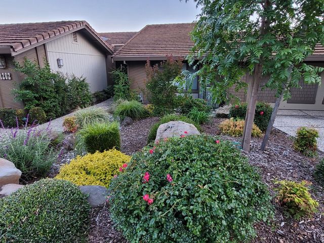 1262 Grizzly Flat Ct, Auburn, CA 95603