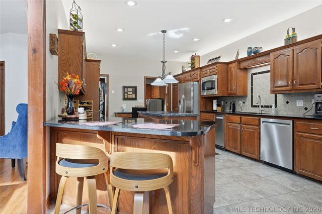 13220 E 93rd Street N, Owasso, OK 74055