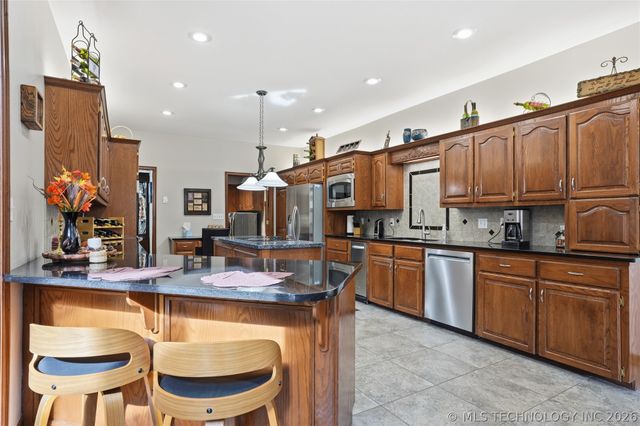 13220 E 93rd Street N, Owasso, OK 74055