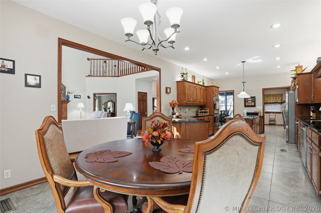 13220 E 93rd Street N, Owasso, OK 74055