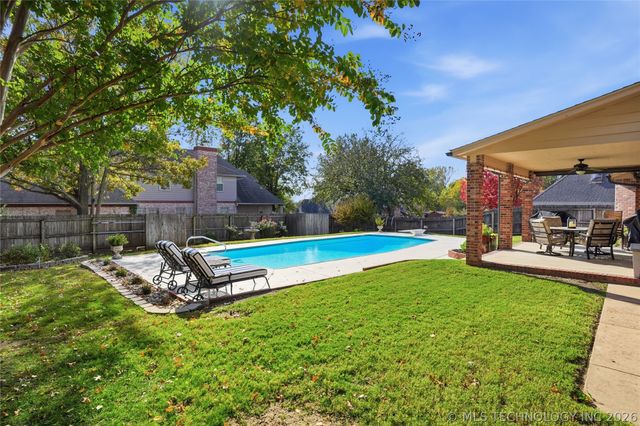 13220 E 93rd Street N, Owasso, OK 74055