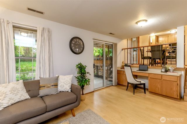 30028 51st Court S, Auburn, WA 98001