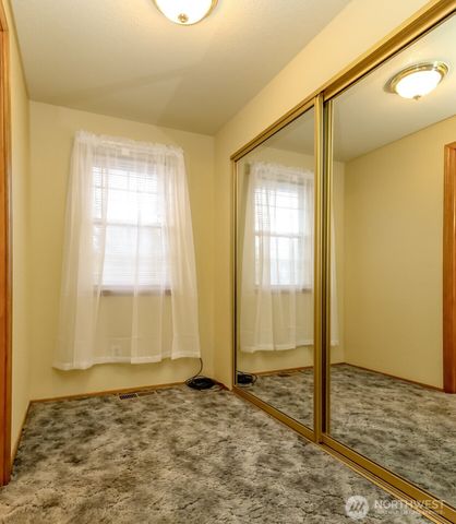 30028 51st Court S, Auburn, WA 98001