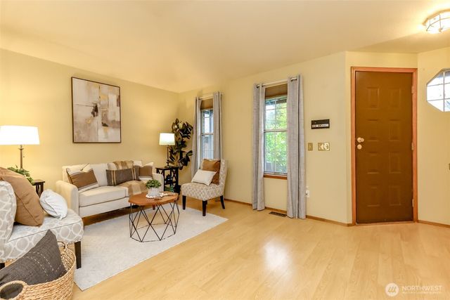 30028 51st Court S, Auburn, WA 98001