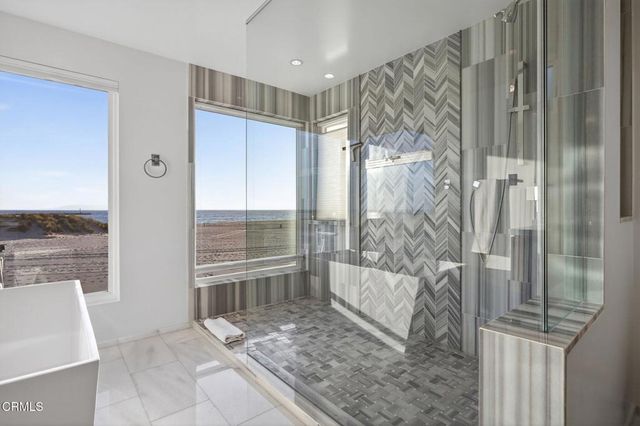 3349 Ocean Drive, Oxnard, CA 93035