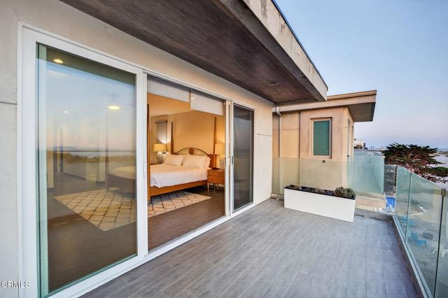 3349 Ocean Drive, Oxnard, CA 93035