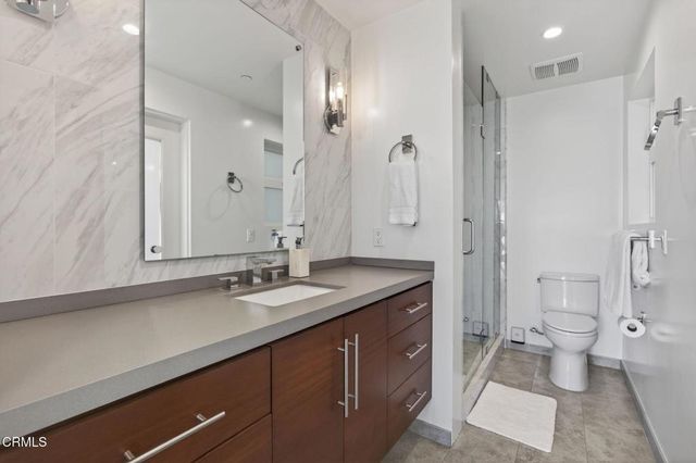 3349 Ocean Drive, Oxnard, CA 93035