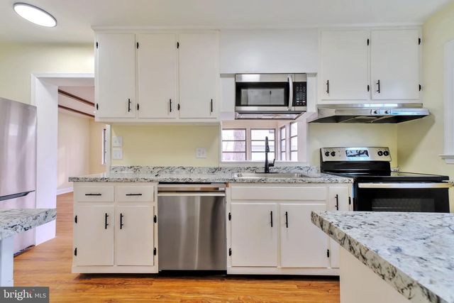 3509 ANNANDALE RD, Annandale, VA 22003