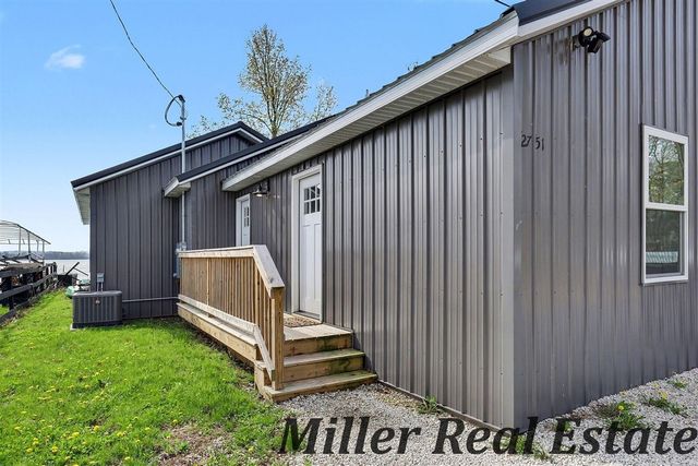 2751 Russell Drive, Wayland, MI 49348