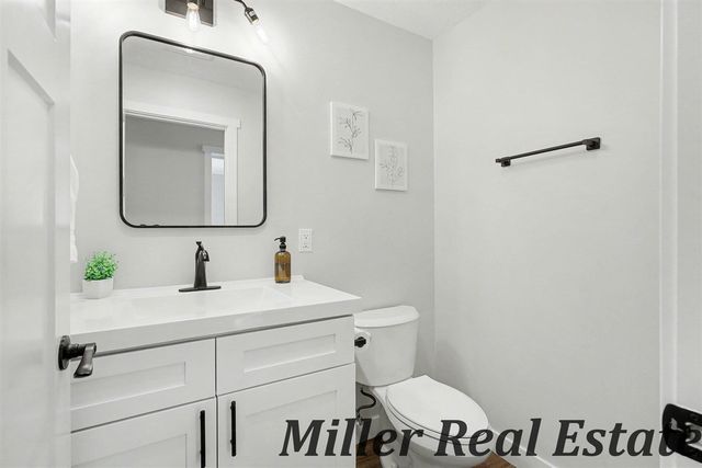 2751 Russell Drive, Wayland, MI 49348