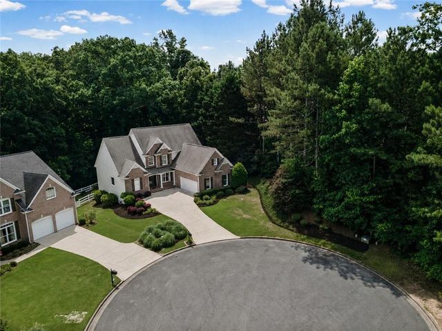 411 Glenhurst Trace, Canton, GA 30115