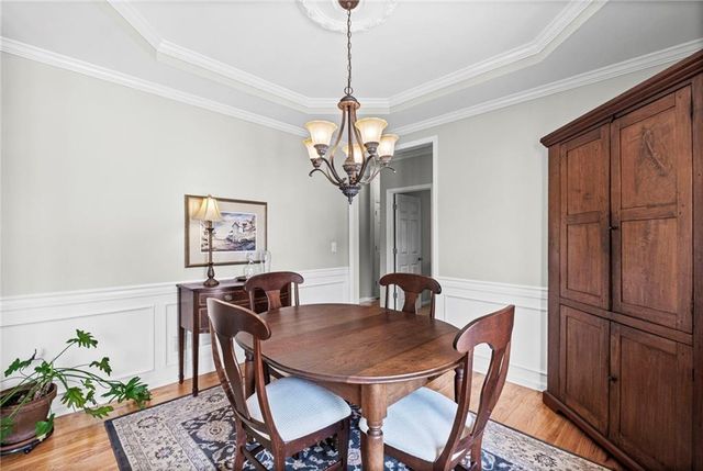 411 Glenhurst Trace, Canton, GA 30115