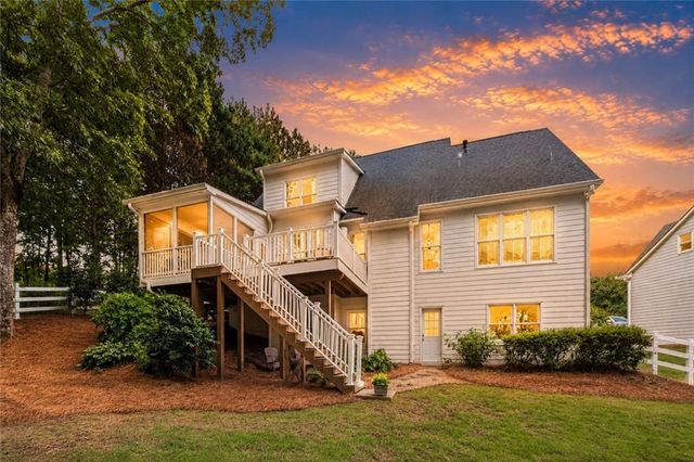 411 Glenhurst Trace, Canton, GA 30115