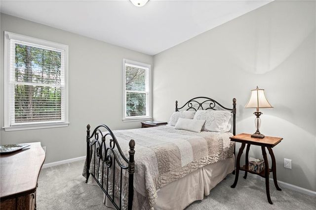 411 Glenhurst Trace, Canton, GA 30115
