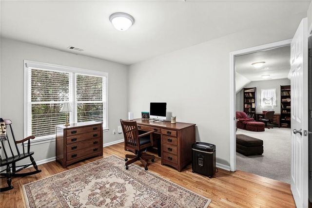 411 Glenhurst Trace, Canton, GA 30115
